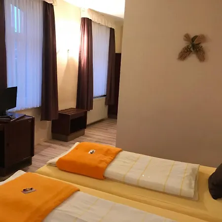 Schoene Aussicht 3* Weißenfels