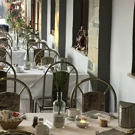 Schoene Aussicht Вайсенфельс