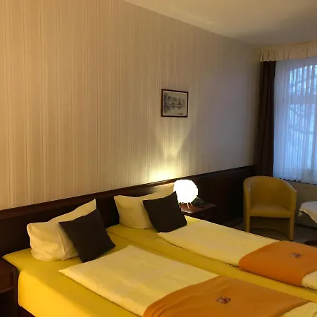 Schoene Aussicht Weißenfels