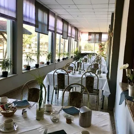 Schoene Aussicht Otel Weißenfels