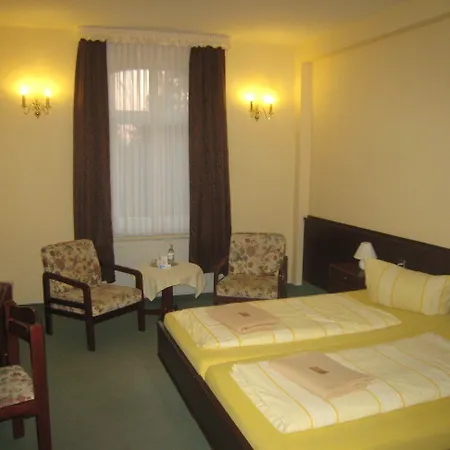 Schoene Aussicht Otel 3*