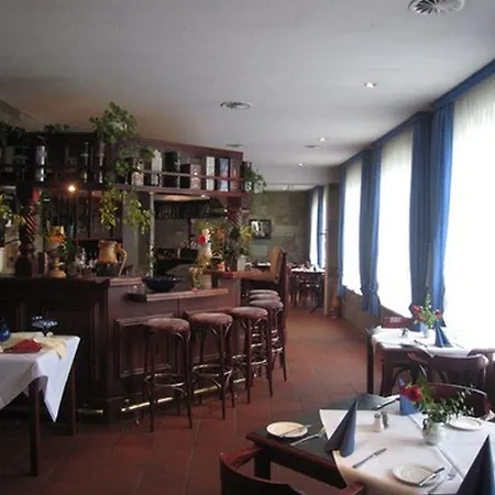 Schoene Aussicht 3* Weißenfels