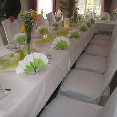 Schoene Aussicht 3* Weißenfels