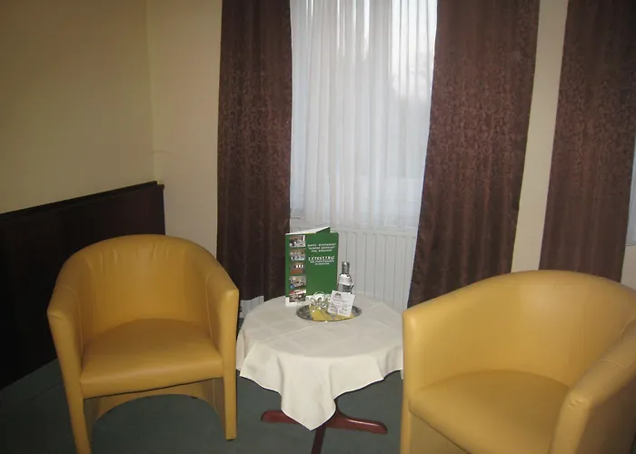 Schoene Aussicht Hotell 3*