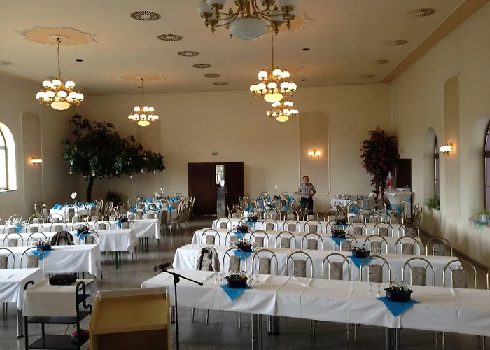 Schoene Aussicht Hotell Weißenfels